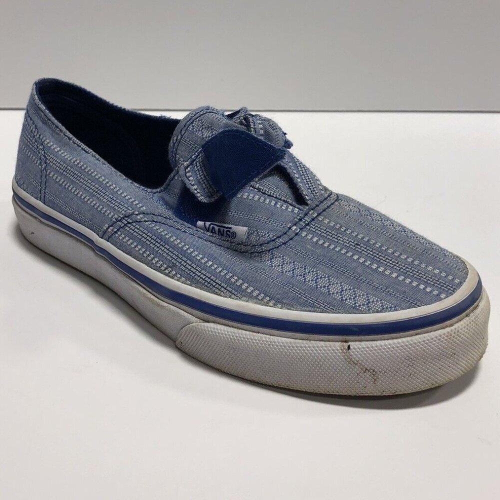 Vans Big Kids' Authentic Knotted Lace Sneaker, Boys' Size 2M.